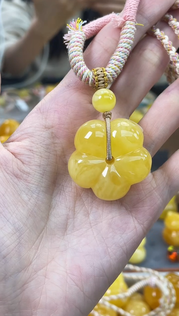 裸石琥珀未镶嵌J81