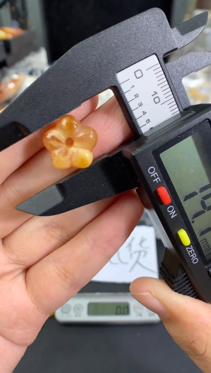 蜜蜡未镶嵌珠宝奇石1