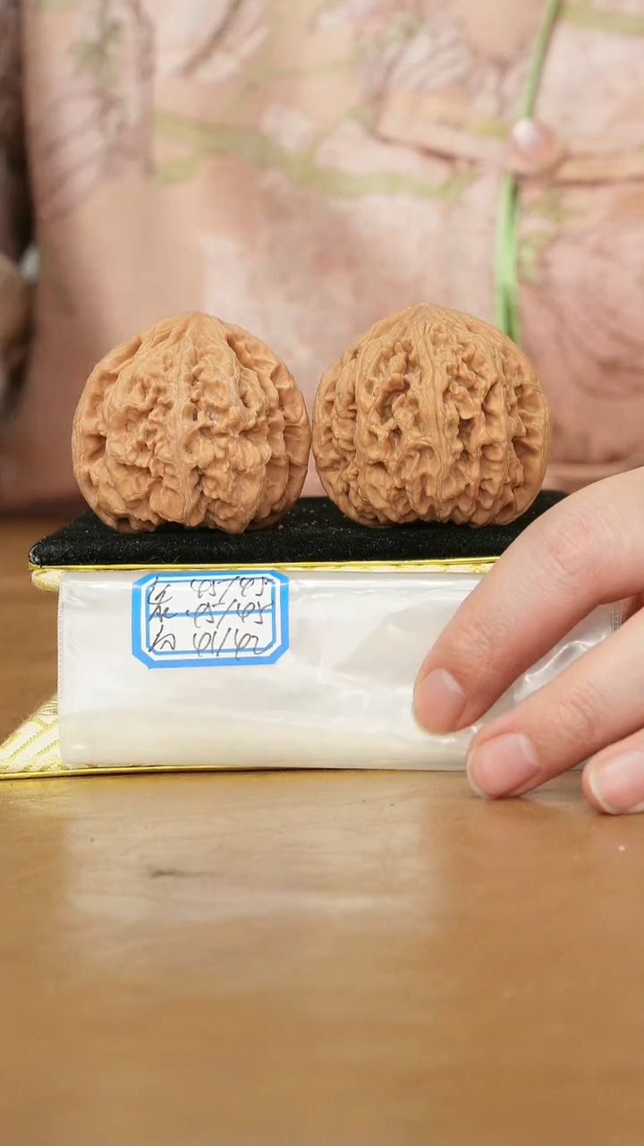 把件文玩核桃非嫁接大粗筋