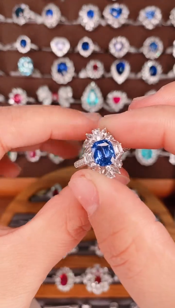 【闪购商品】蓝宝石18K金戒指18K金镶嵌2.06克拉