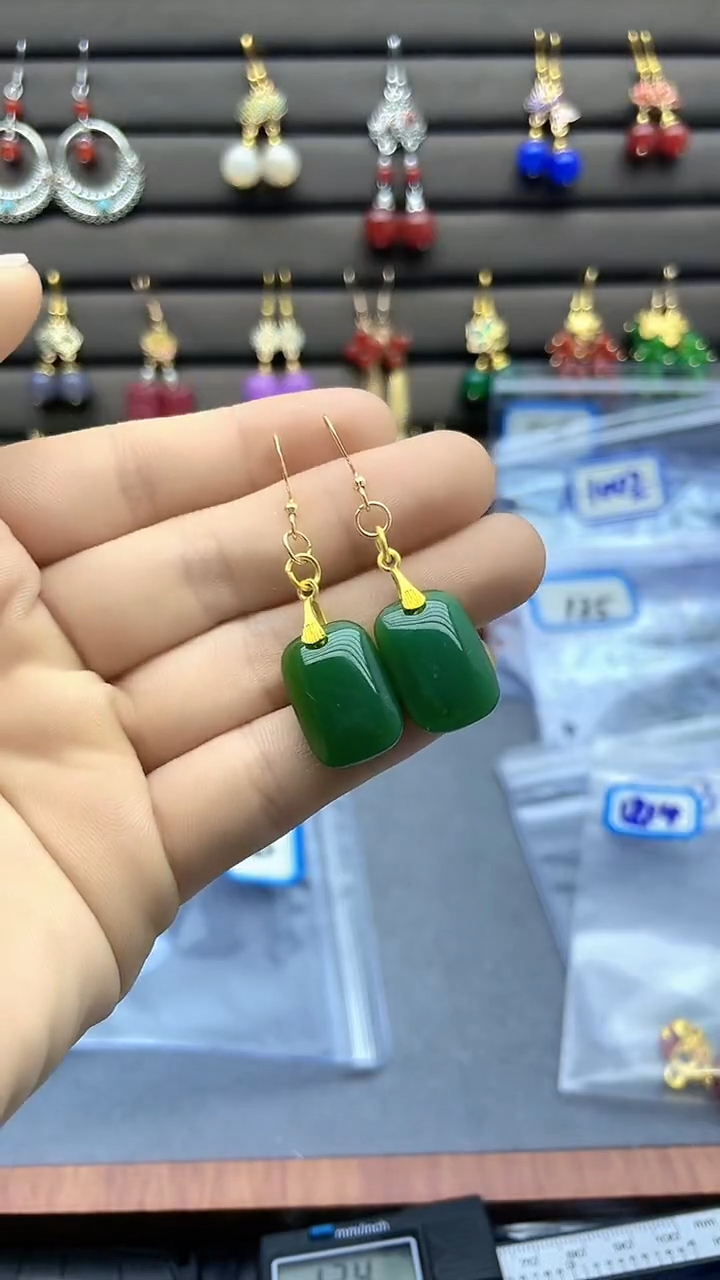 【闪购商品】和田玉耳饰14K金镶嵌208000