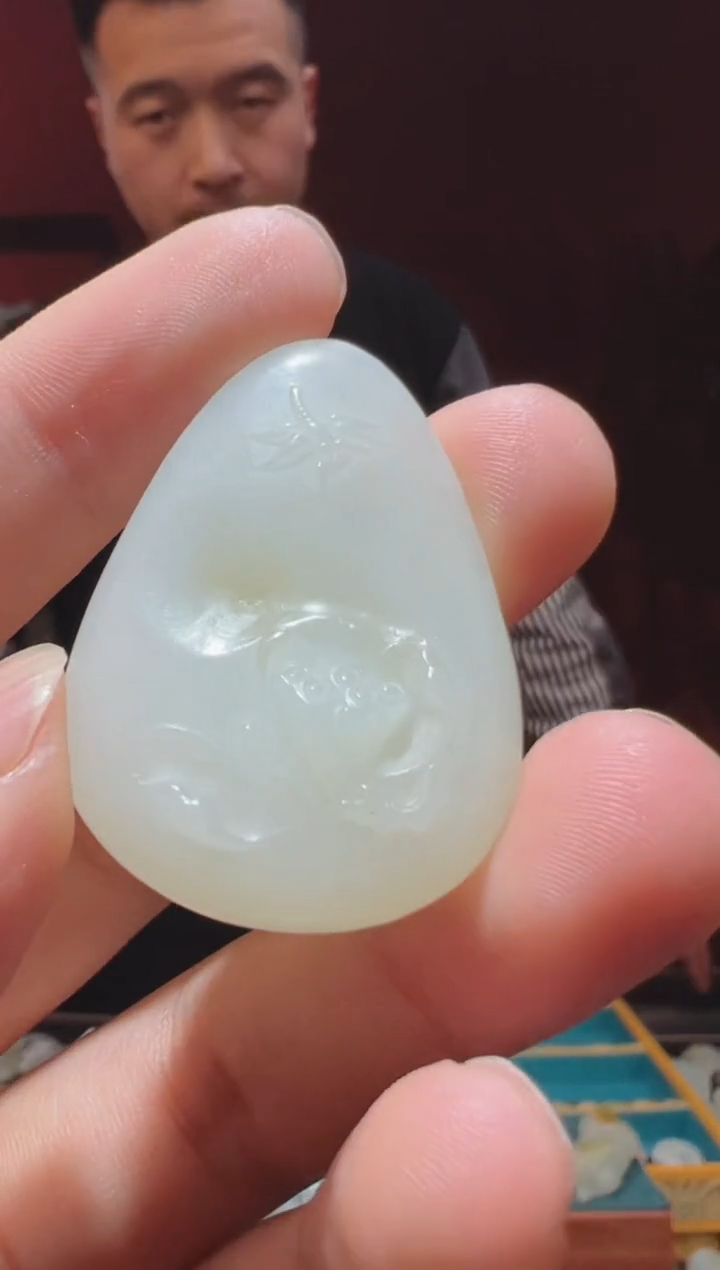 【闪购商品】和田玉吊坠(不含链)未镶嵌1