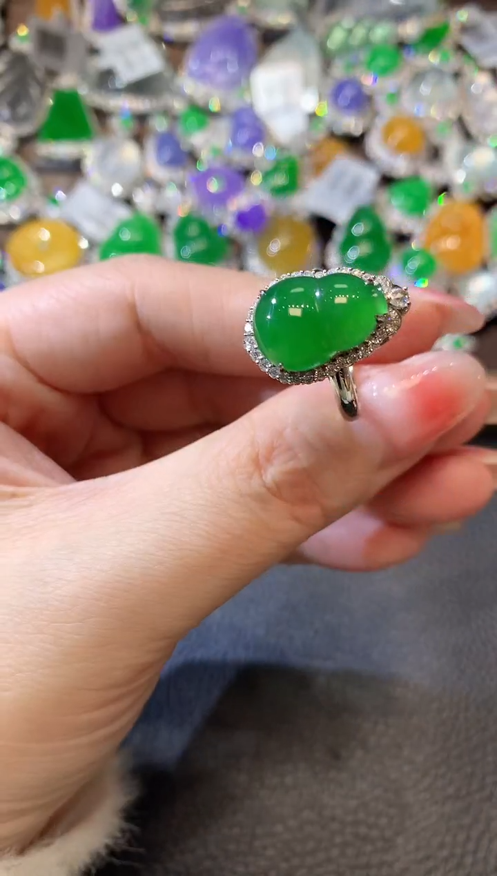 【闪购商品】翡翠戒指18K金镶嵌F29 翡翠