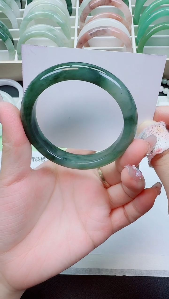【闪购商品】石英质玉手镯未镶嵌196/55-56圈