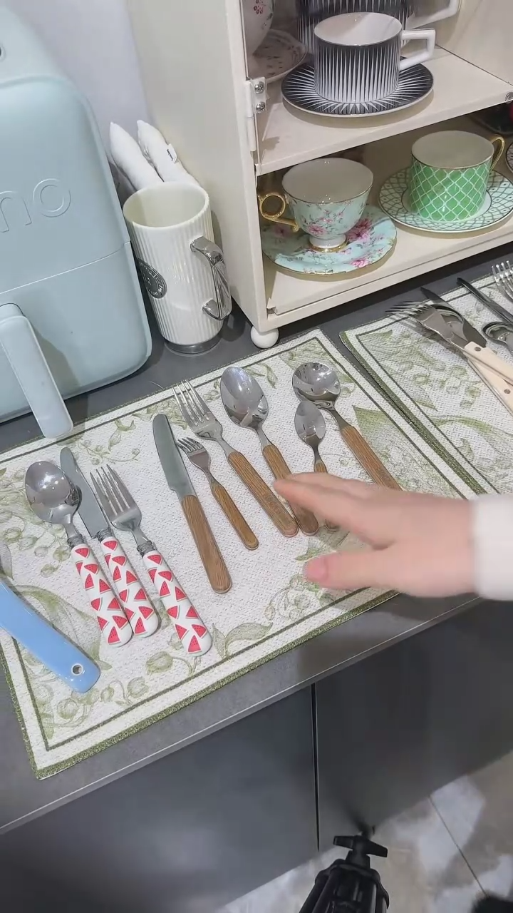 【闪购商品】瓷夹柄不锈钢叉勺6件套