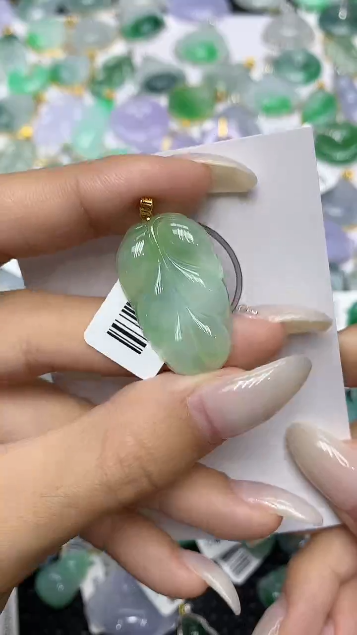 颈饰18K金镶嵌翡翠111111111111111