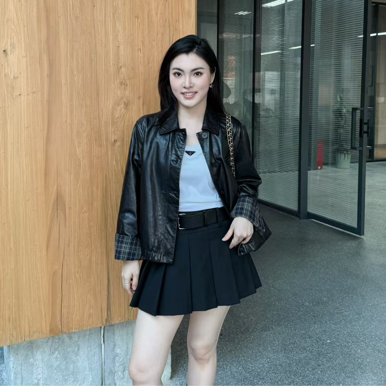 ARMS WELL王囡囡 黑色羊皮革翻领三角皮衣外套 S286