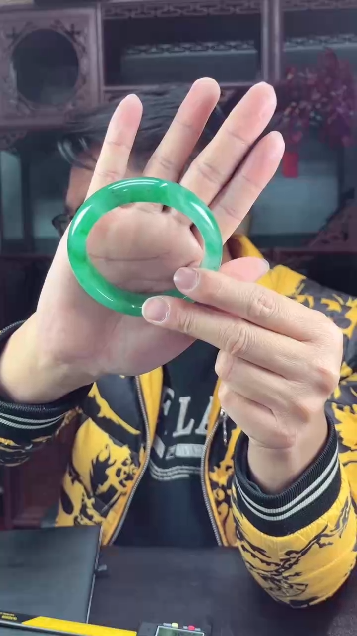 【闪购商品】石英质玉手镯合金非洲翠