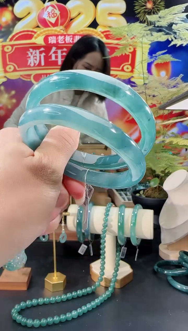 【闪购商品】定制翡翠手镯正圈未镶嵌圈口可选多样性发一
