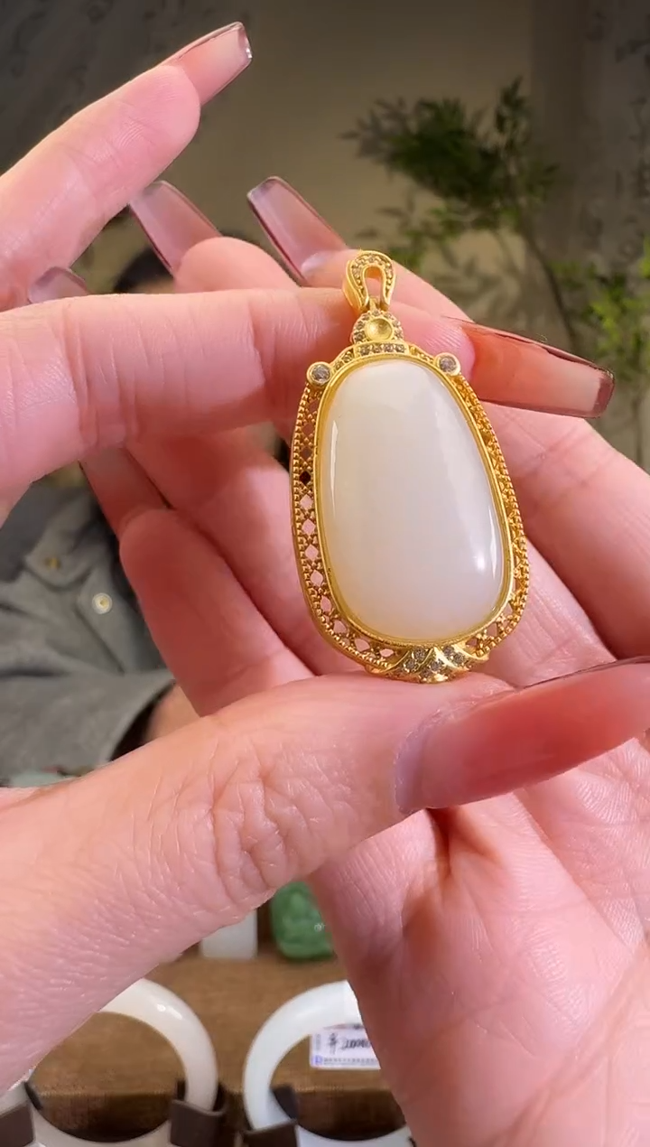 【闪购商品】和田玉颈饰银S925镶嵌无事牌吊坠