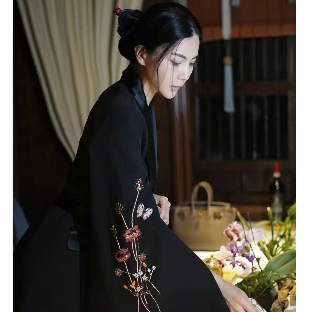 鲜花高定袖钉珠外套