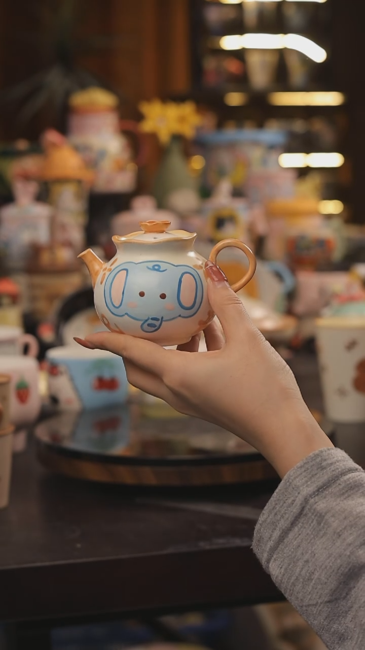 景德镇釉下彩绘设计师款式陶瓷