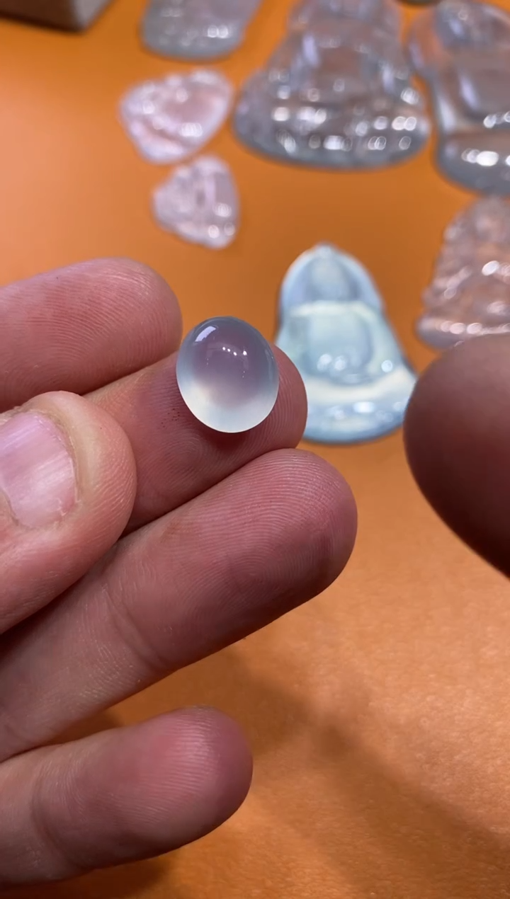 【闪购商品】翡翠吊坠(不含链)未镶嵌蛋面1680