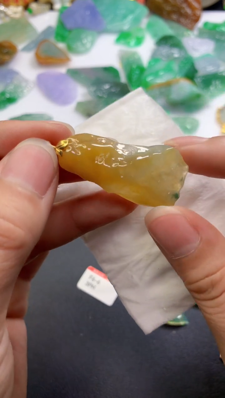 【闪购商品】翡翠吊坠(不含链)未镶嵌571