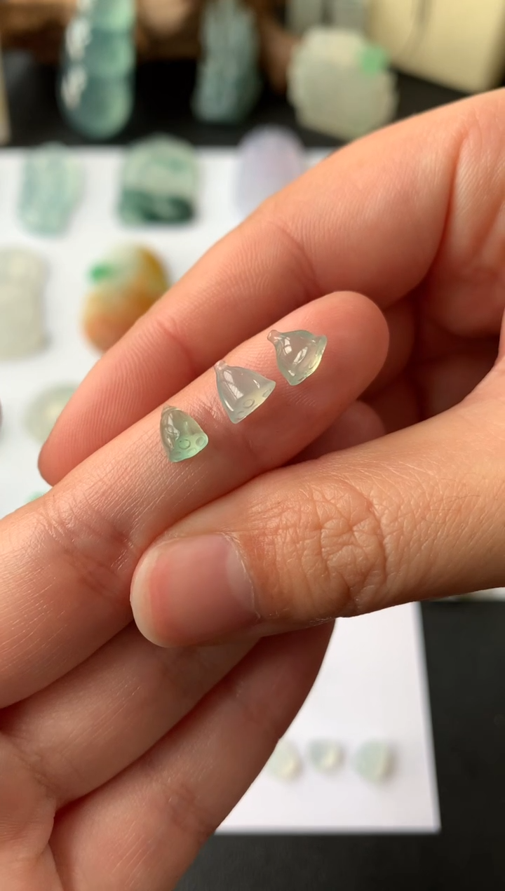 【闪购商品】定制翡翠未镶嵌翡翠