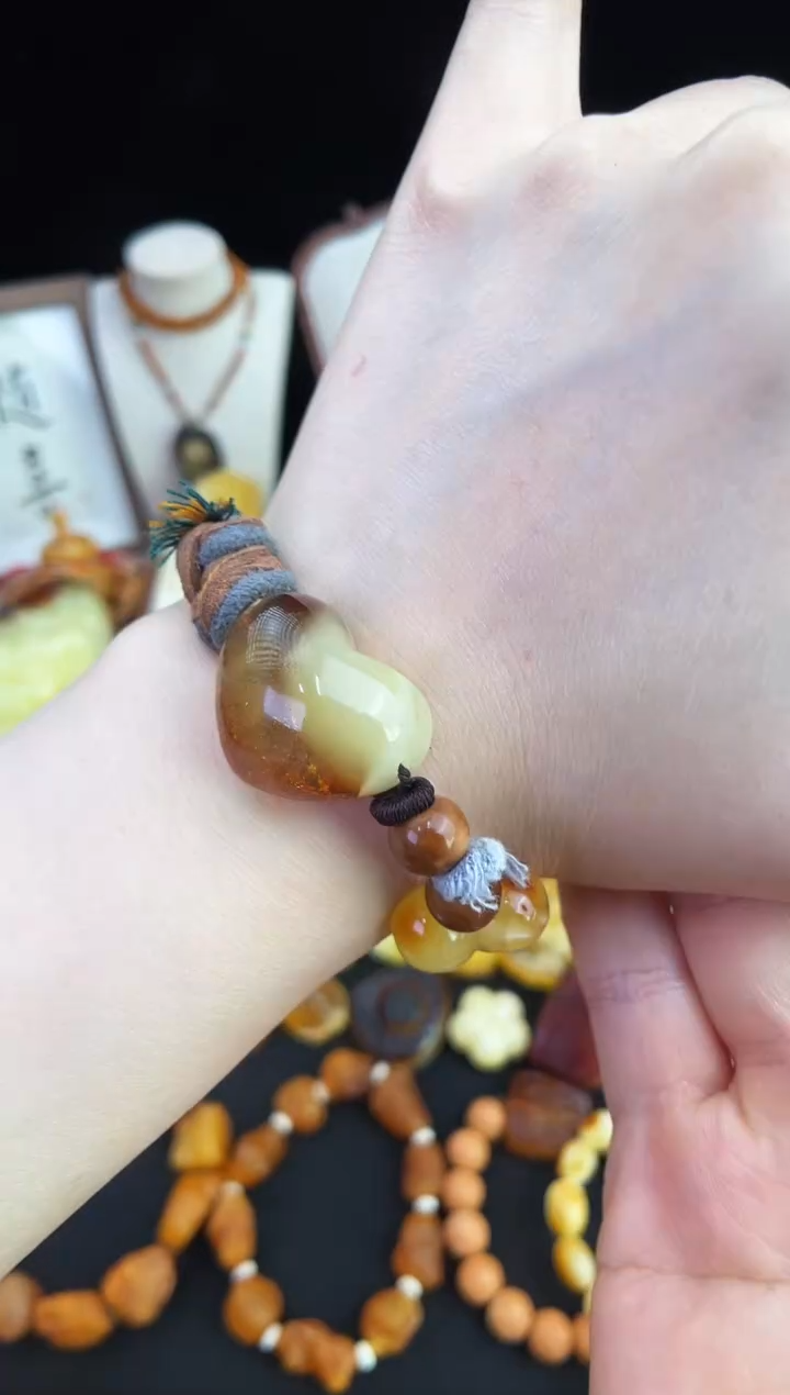 琥珀未镶嵌珠宝奇石柒月