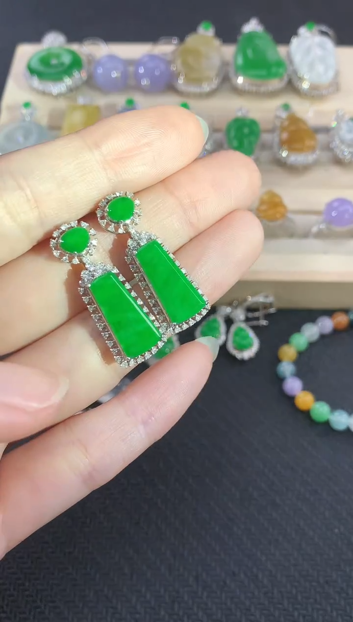 吊坠(不含链)18K金镶嵌翡翠无事牌|7800多样性发其一