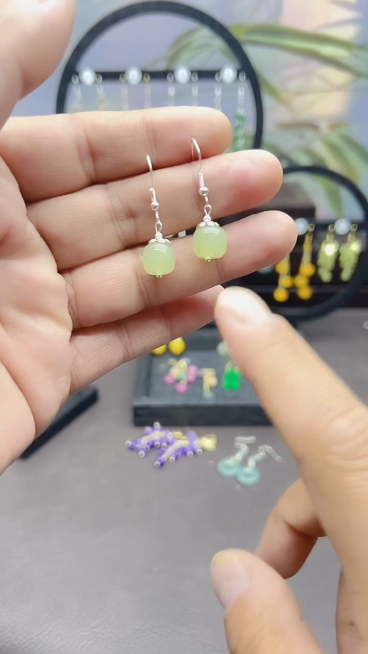 未镶嵌东陵石耳饰301