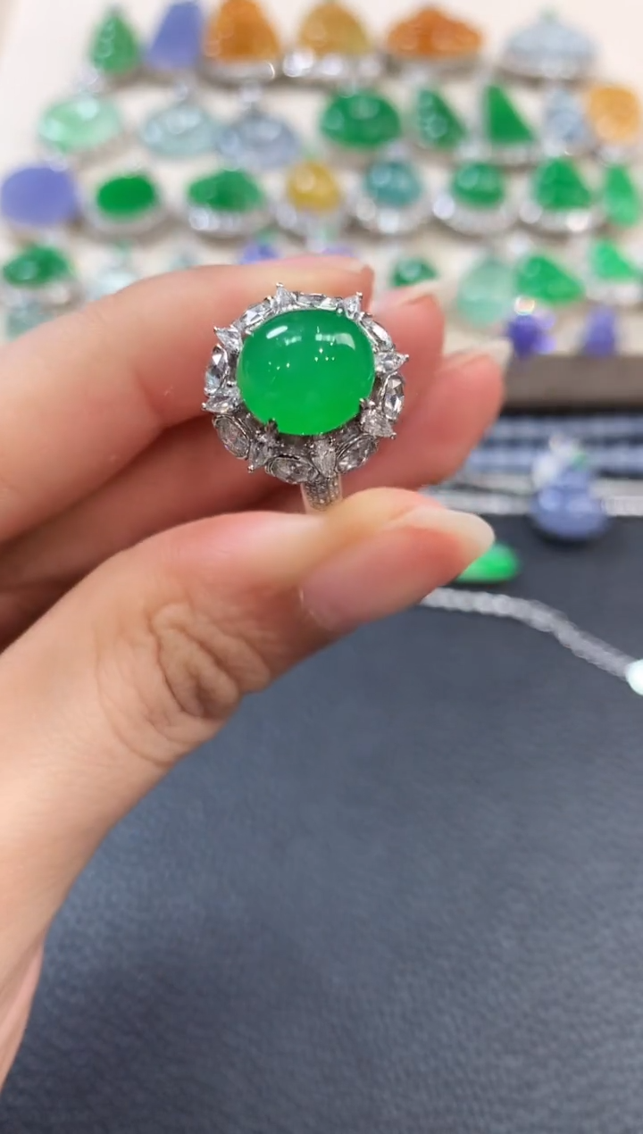 【闪购商品】翡翠戒指18K金镶嵌m26     