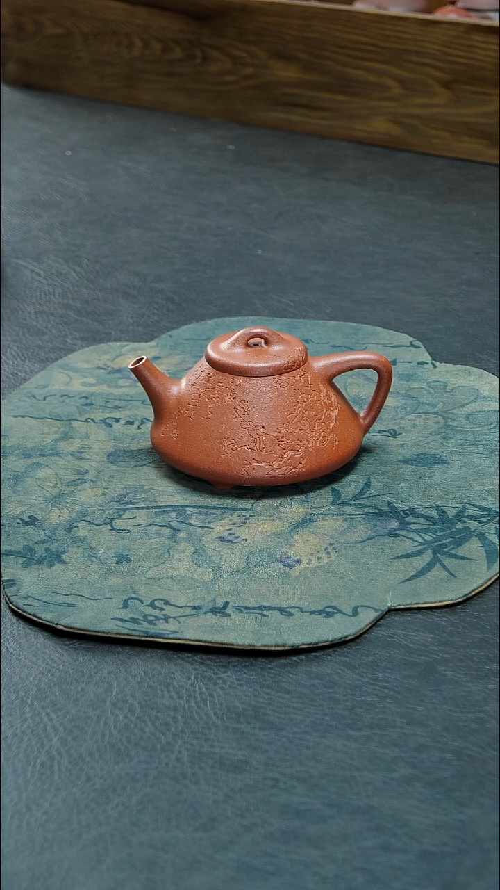 茶壶紫砂红降子冶