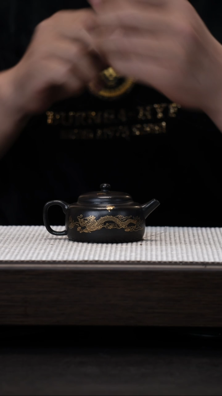 【闪购商品】紫砂茶壶原矿紫砂壶捂灰大红袍双龙戏珠100cc