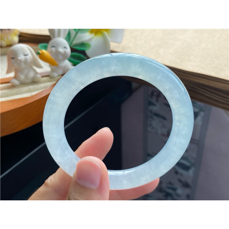 03.09批冰果冻圆条1644号53.6-9.8-9.6 很清浅的浅绿色！天然翡翠