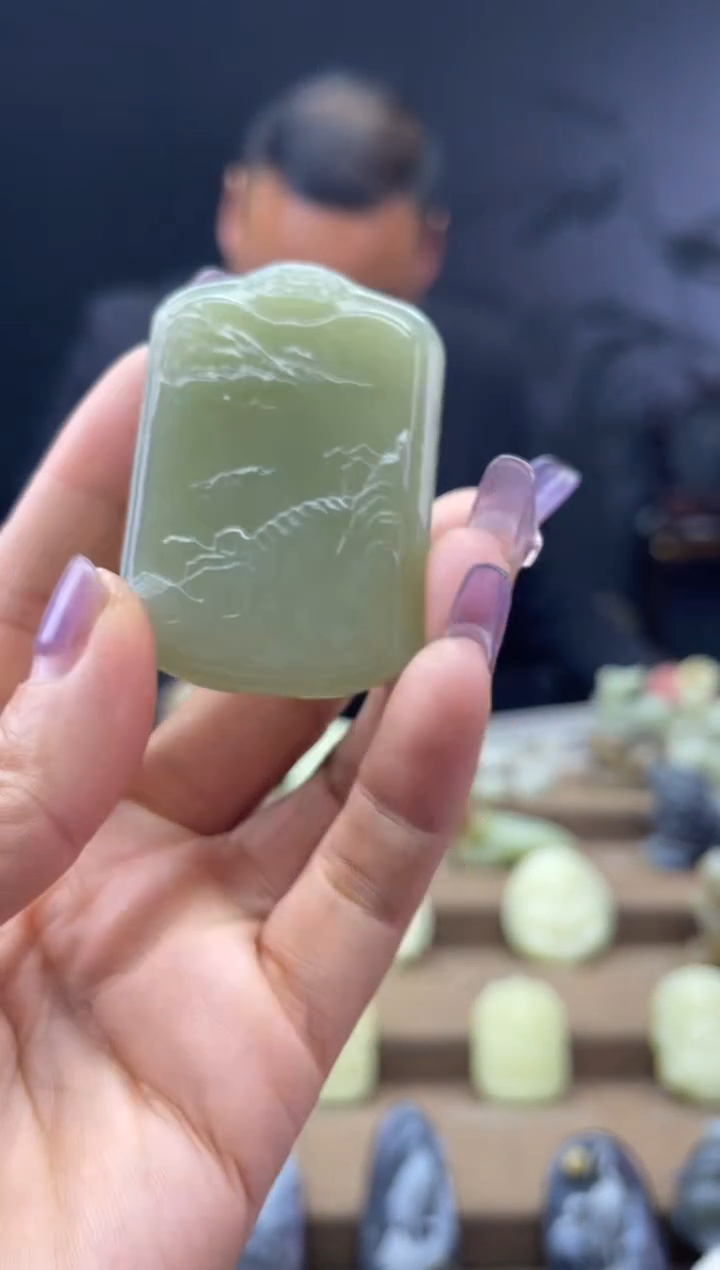 颈饰未镶嵌和田玉1