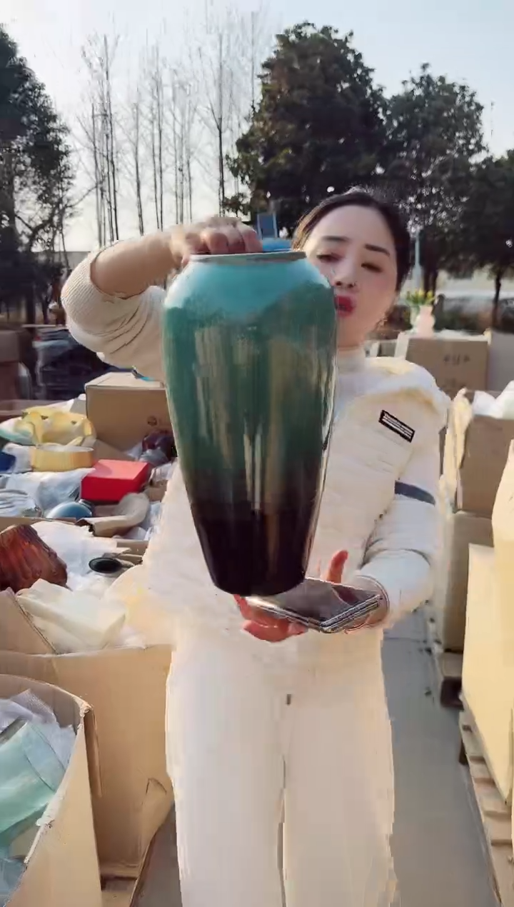 【闪购商品】玻璃安琪微瑕花瓶--S5T7Z