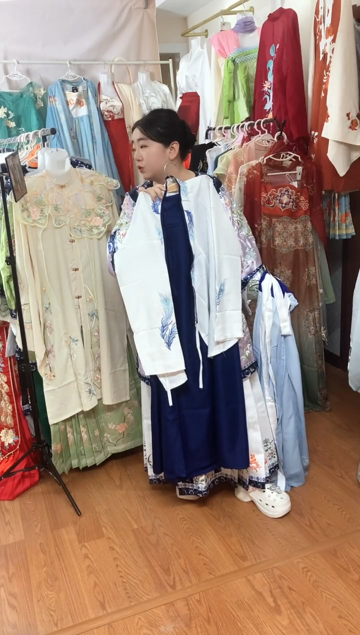 孤品汉服 高品质特价 偶有微瑕 NO退NO换 介意勿拍