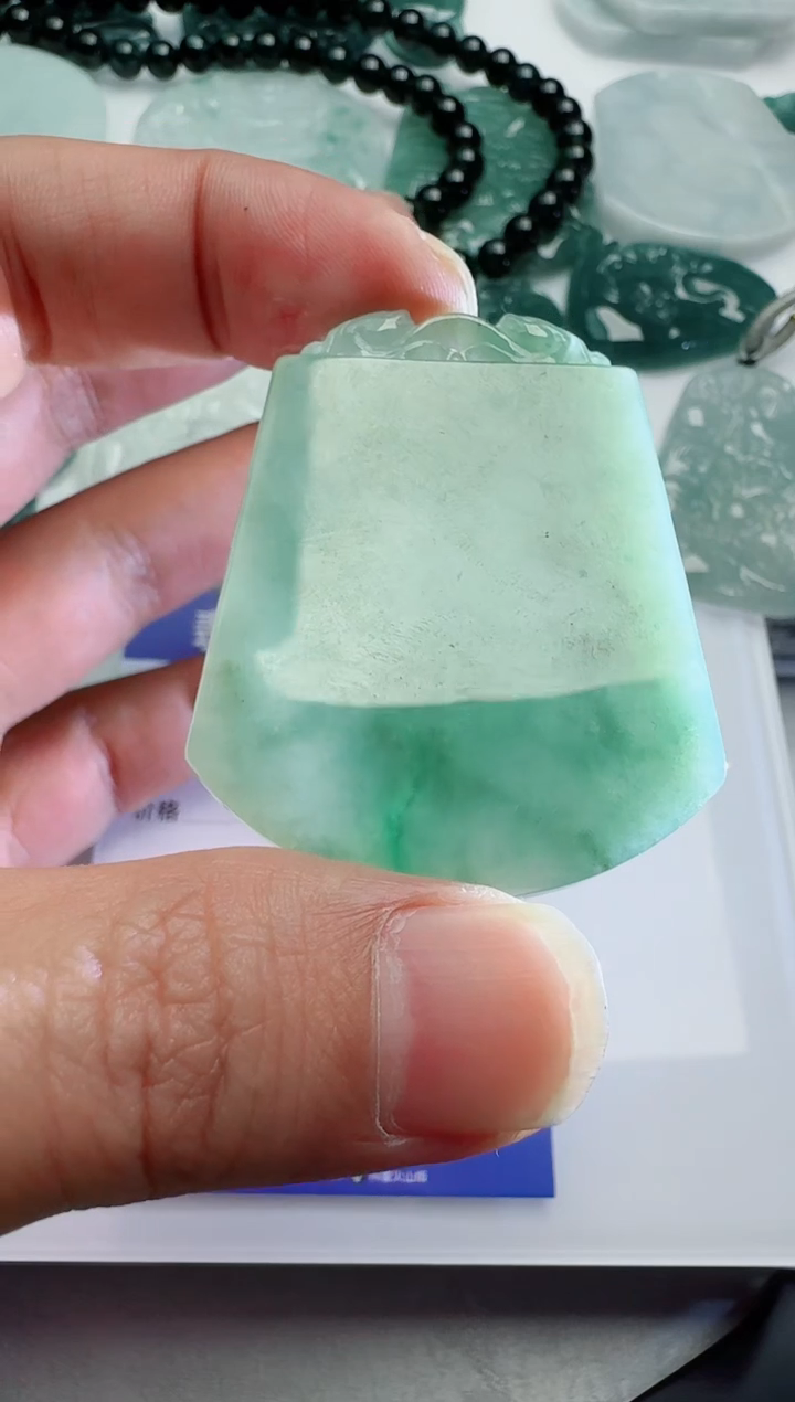 【闪购商品】翡翠吊坠(不含链)未镶嵌1