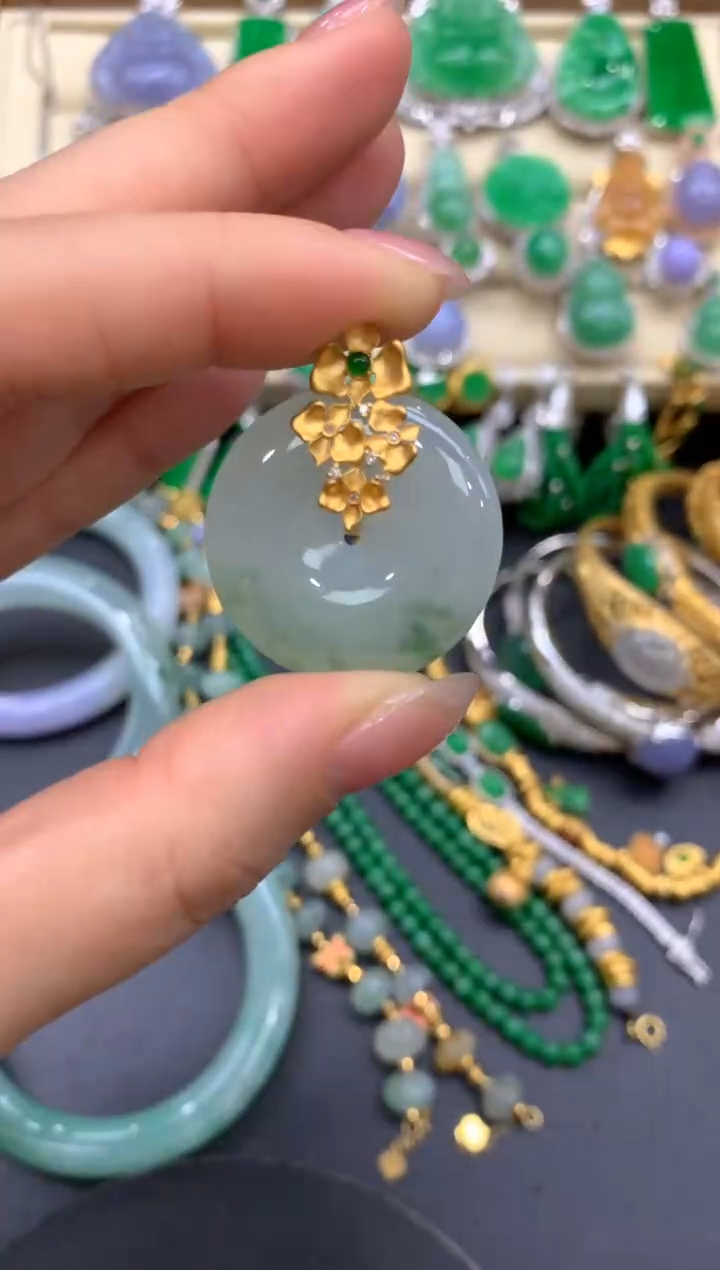 【闪购商品】翡翠颈饰18K金镶嵌69-中国好珍宝