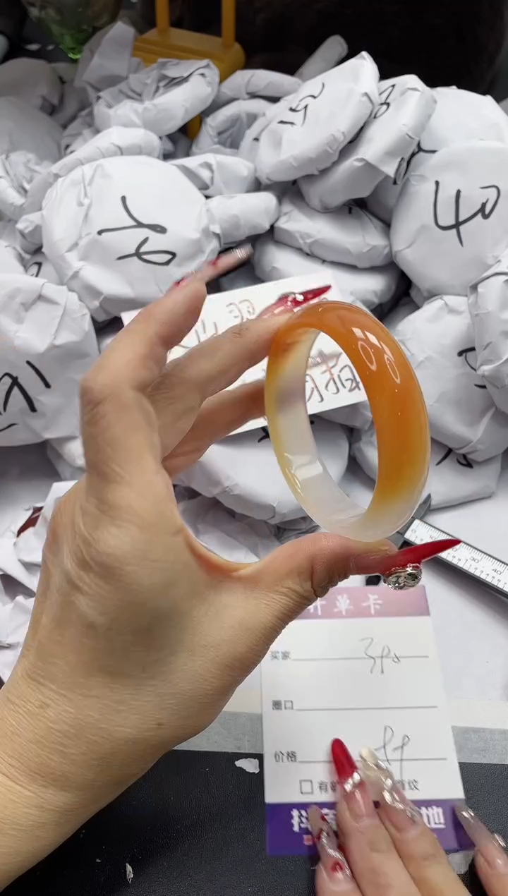 【闪购商品】石英质玉手镯未镶嵌390