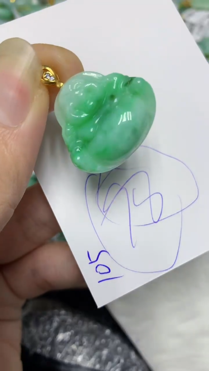 颈饰未镶嵌翡翠缅甸A货翡翠