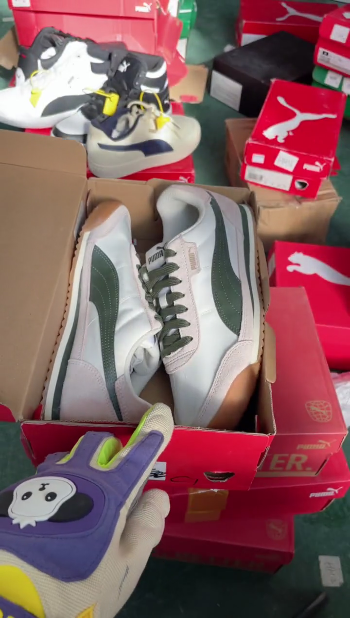 彪马时尚运动休闲鞋40M  JJ27   染色