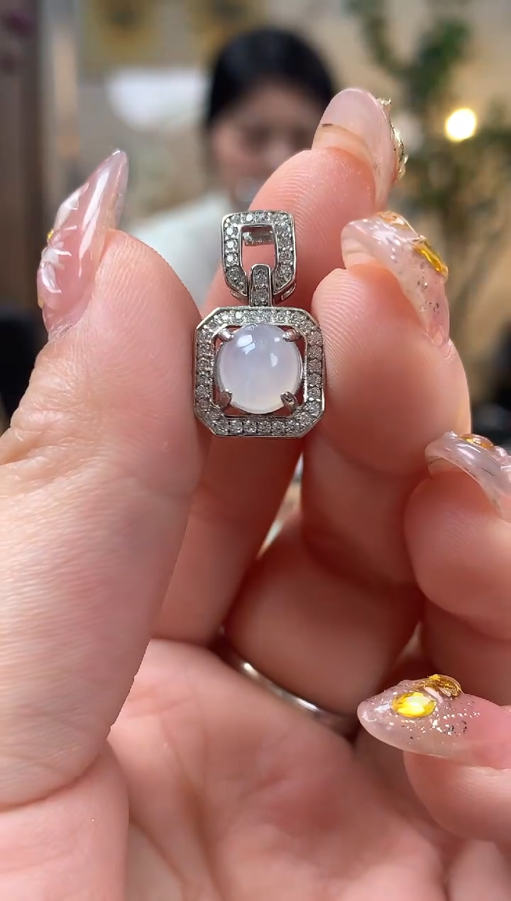 【闪购商品】翡翠吊坠(不含链)未镶嵌吊坠