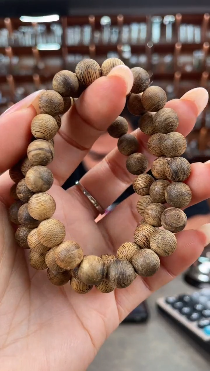 【闪购商品】沉香手串62号达拉干多样性发一条
