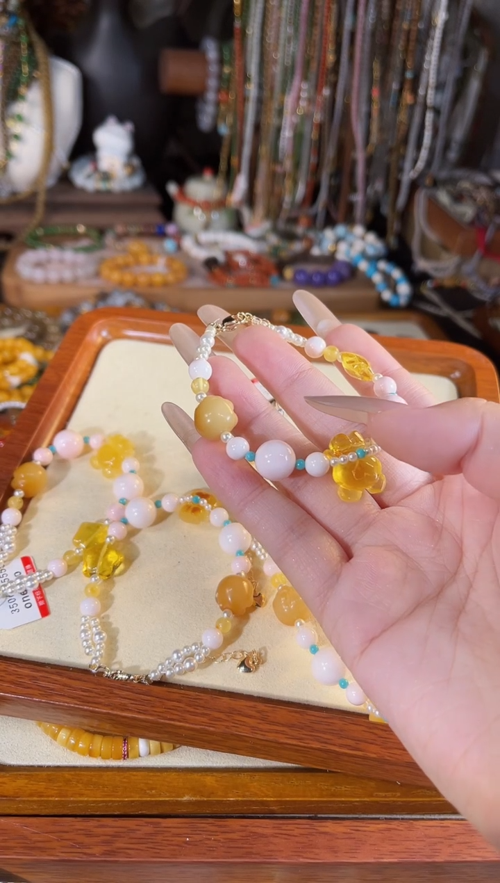 【闪购商品】蜜蜡手链未镶嵌多样性发货其一