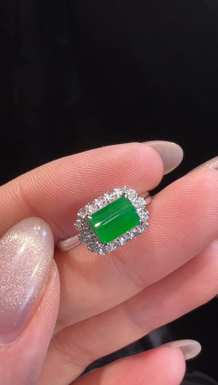 【闪购商品】翡翠戒指18K金镶嵌戒指