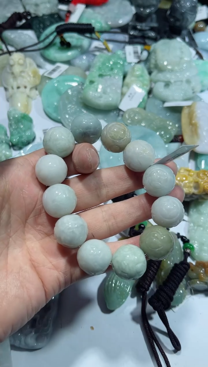 【闪购商品】翡翠颈饰未镶嵌00010863