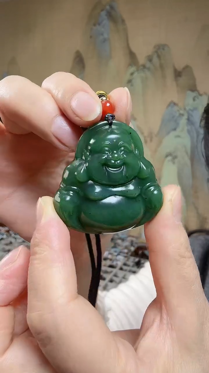 颈饰未镶嵌和田玉.