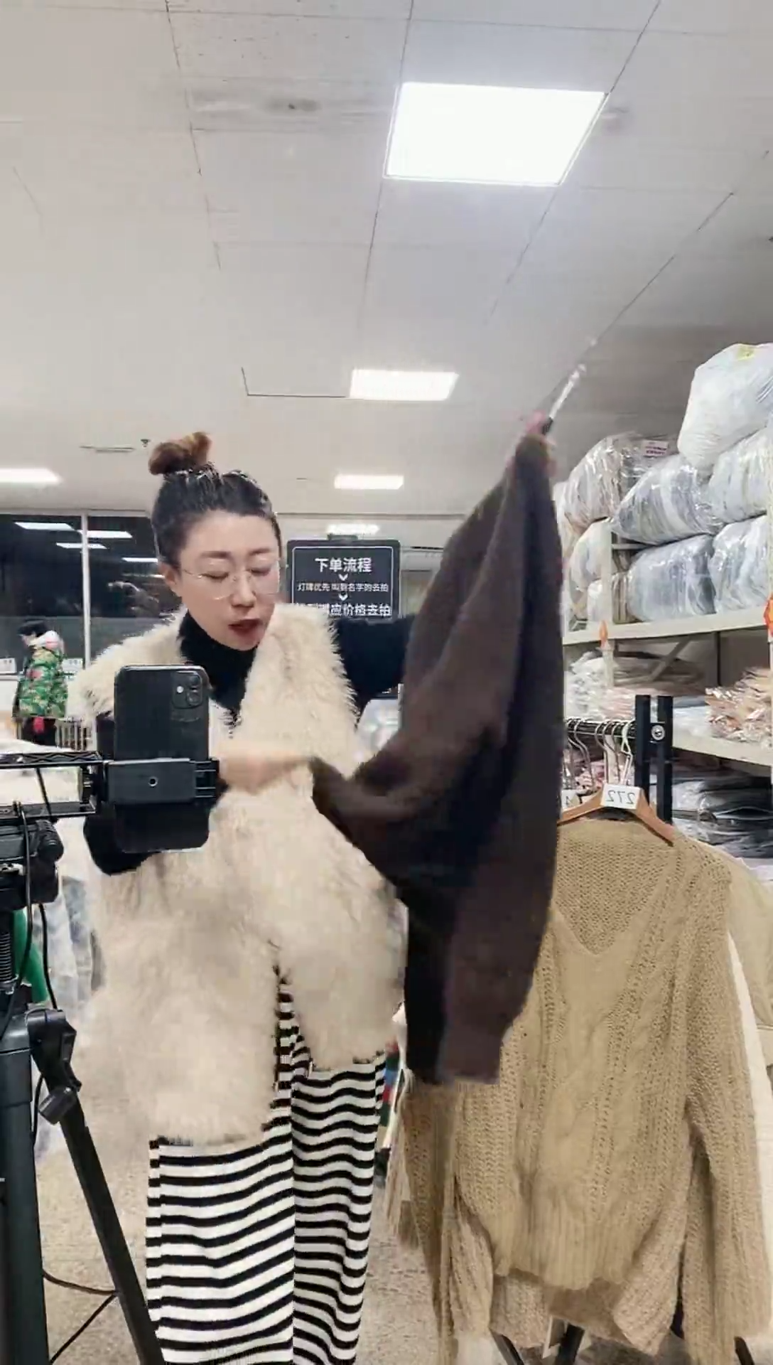 咖色300时尚毛衫