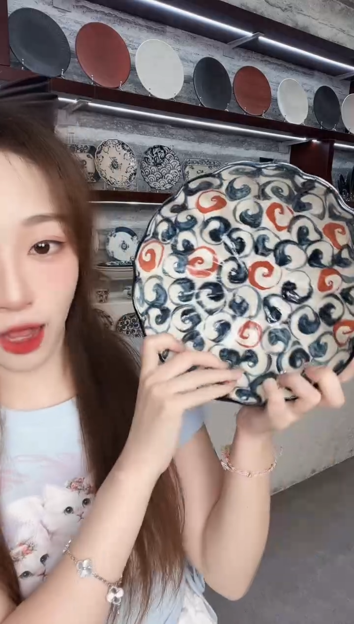 陶宗山窑花边盛钵22cm-赤绘旋涡