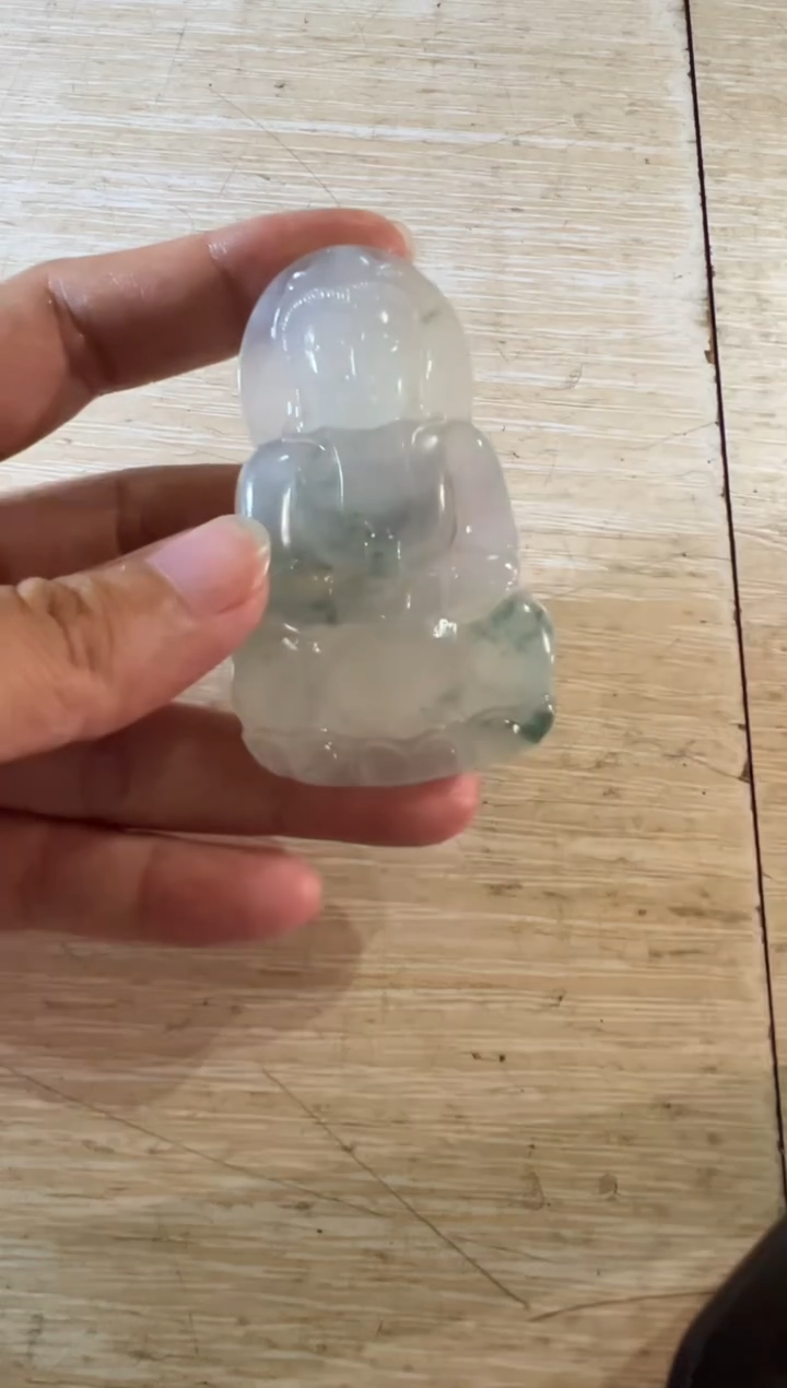 定制翡翠未镶嵌观音