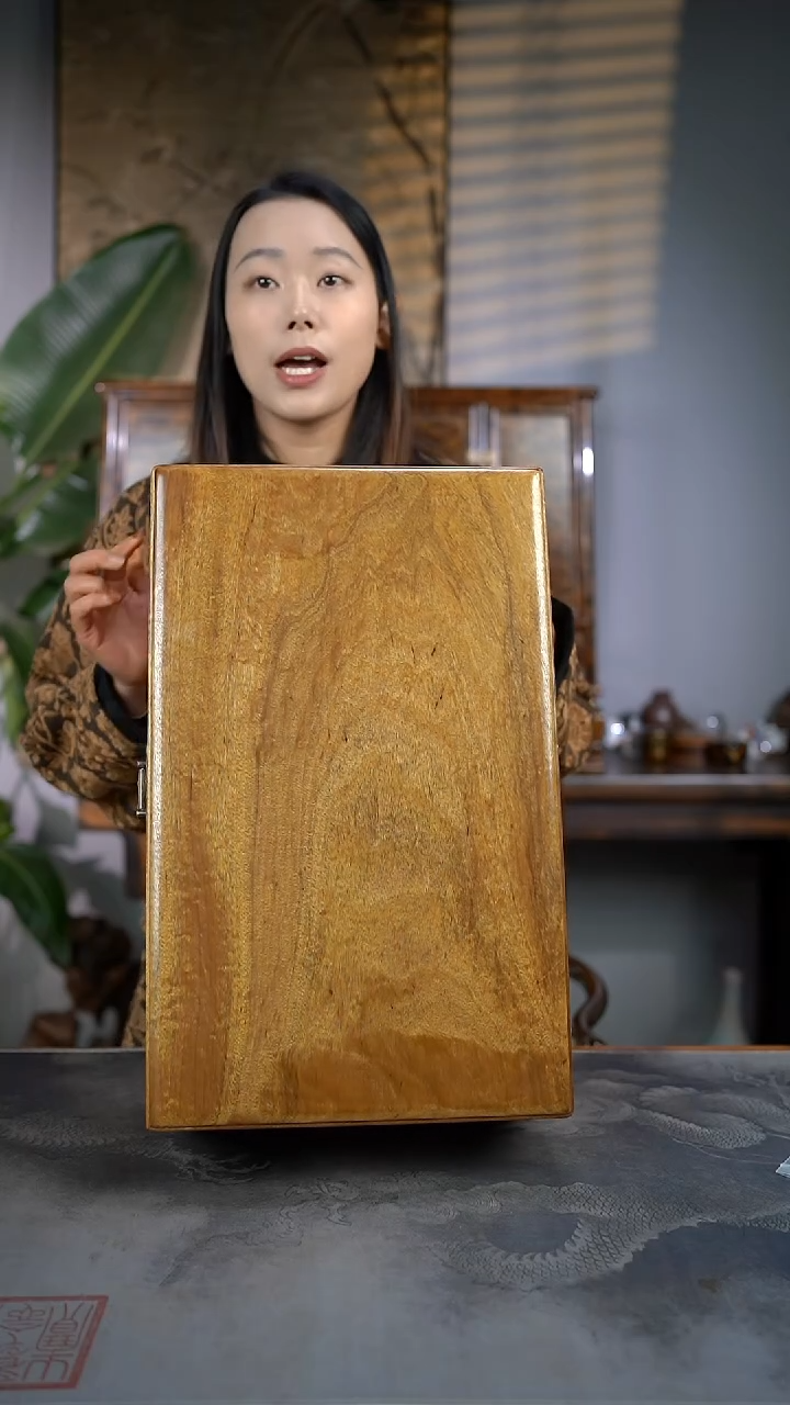 【闪购商品】金丝楠木艺满花精工一木一器收纳箱567