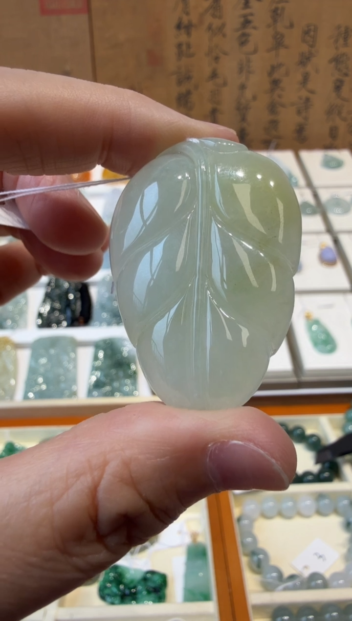 翡翠挂件未镶嵌A货翡翠多样性孤品