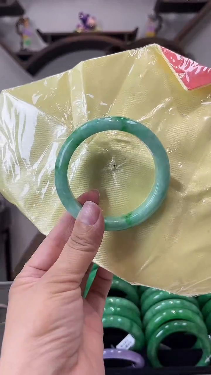 【闪购商品】砖雕闪82 圈口59 独货手镯