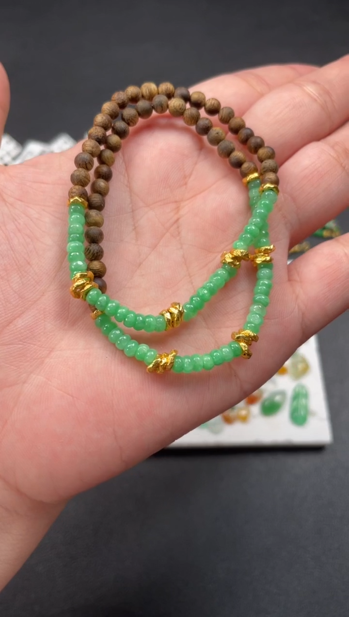 套链足金镶嵌翡翠多样性  发货一个  P109