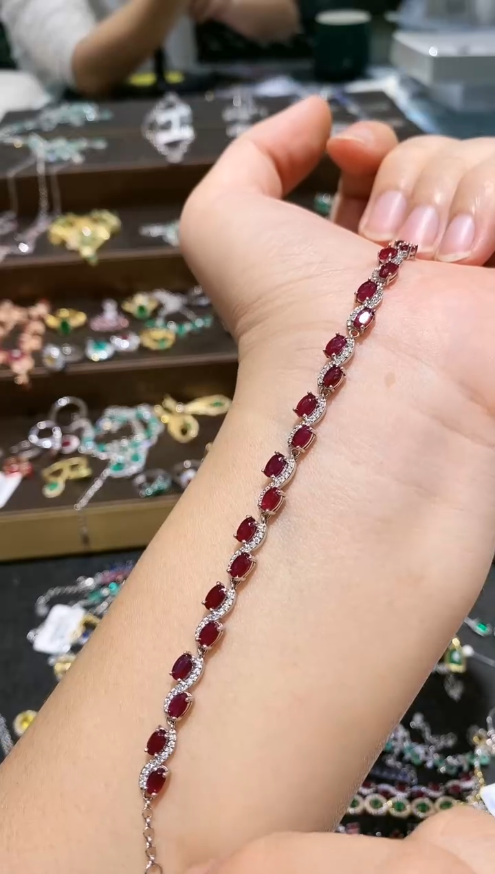 【闪购商品】红宝石手链银S925镶嵌手链