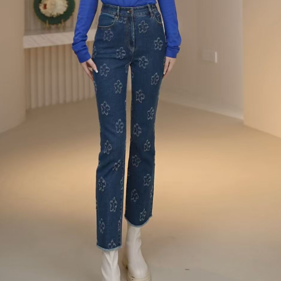 AMASS/阿玛施新款造型花朵微喇牛仔裤修身显瘦5100152