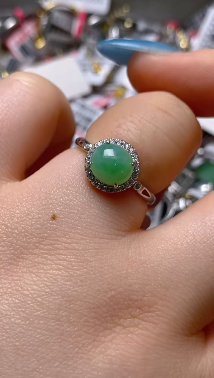 银S925镶嵌戒指翡翠百内无证书